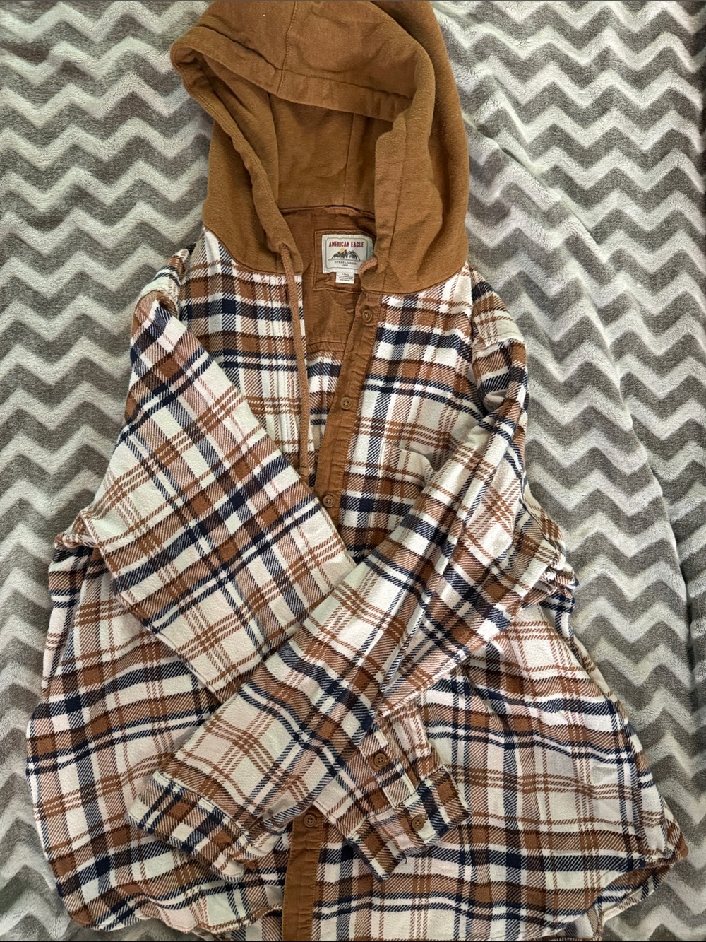 American Eagle Outfitters Brown White Navy Plaid Hooded Flannel